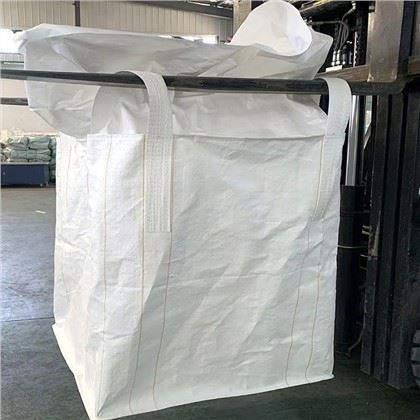 4 skydų „FibC“ krepšiai